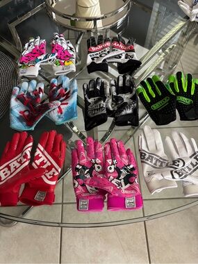 Battle Football Gloves  - Youth Large